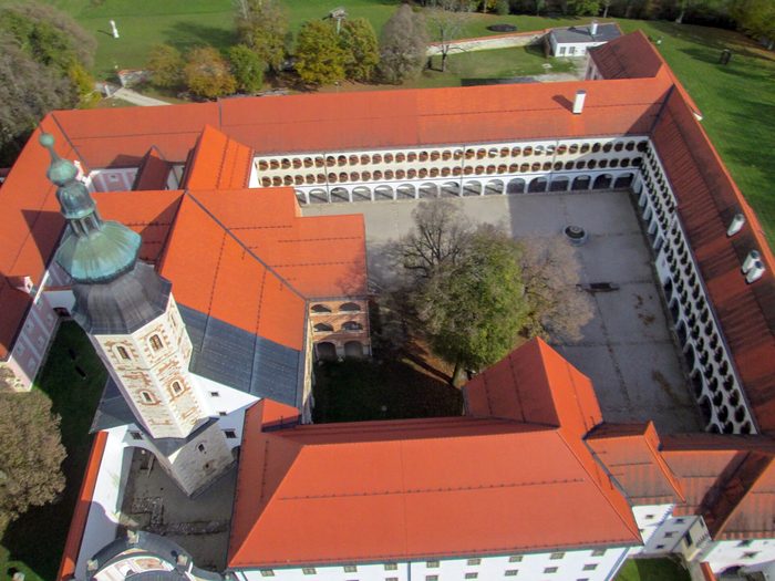 Cistercijanski samostan v Kostanjevici na Krki
